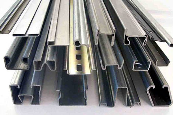 ناودانی مشبک